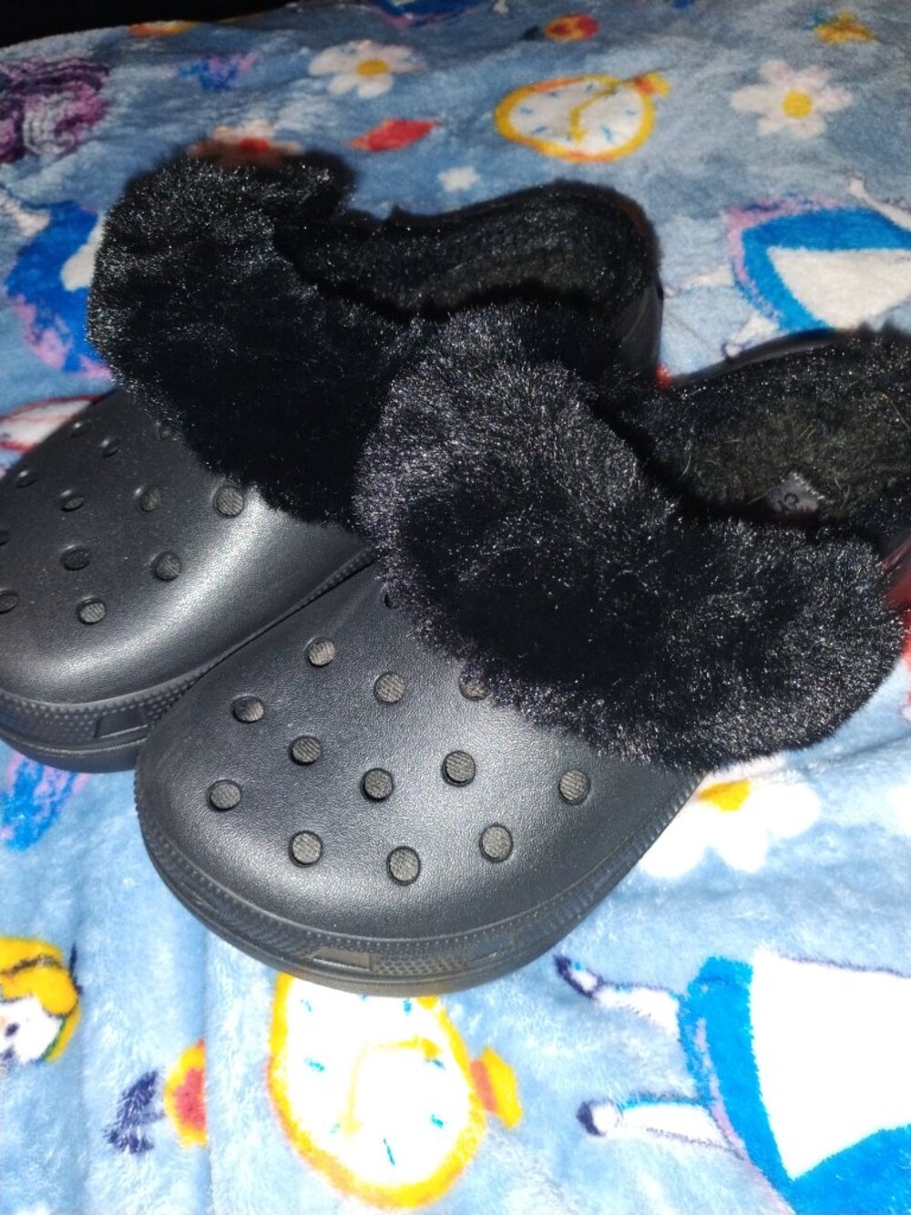 Crocs Classic Fuzzy Lined Platform Clog - Women's - Picture 3 of 7